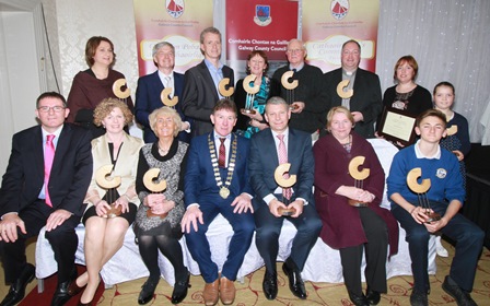 Award winners at the Galway County Council Cathaoirleach's Community Awards 2015 in the Claregalway Hotel on Thursday night. ( Standing l-r) Cllr Ann Rabitte, Brendán Ó Loinsigh, Tom Touhy, Sheila Griffin, John Grealy, Fr Ray Flaherty, Cathy O'Halloran and Sinead O'Halloran . ( Seated l-r) Kevin Kelly, Clodagh Barry, Joan Kavanagh, Cllr Peter Roche, Seamus Duffy, Máire Áine Mhic Dhonnacha and Noah Dobell. Photo:-Mike Shaughnessy / No Fee . Issued on behalf of Galway County Council